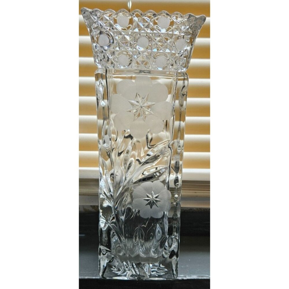 Vintage Vase Crystal Cut Glass Etched Flower & Starburst Rectangular 10 Inches - Picture 12 of 15